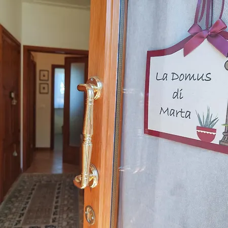 La Domus Di Marta Apartment *